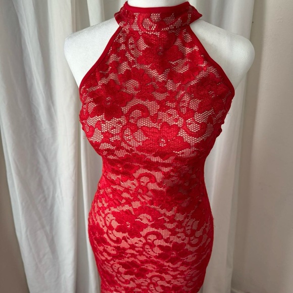 Emerald Sundae Red Lace Maxi Gown with Fishtail Cut - Small - Picture 3 of 8